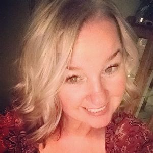 Meet your Posher, Becky